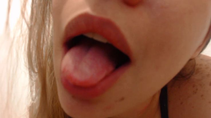 kiss me !