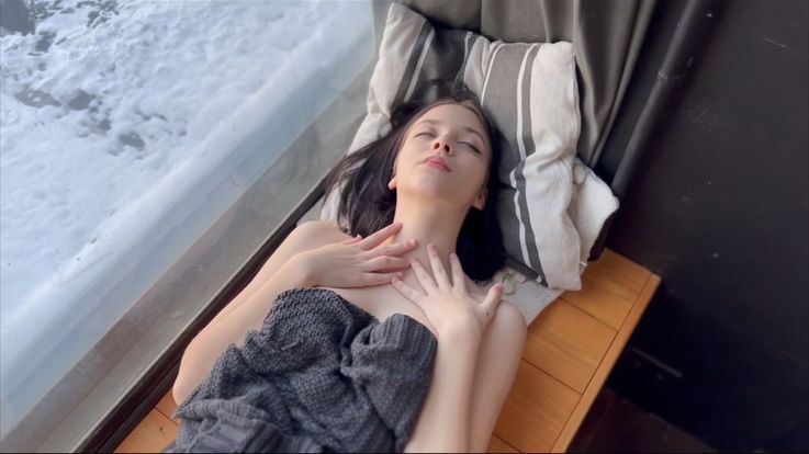 My hot body beckons you..