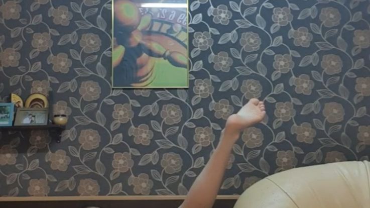 all naked play spread legs