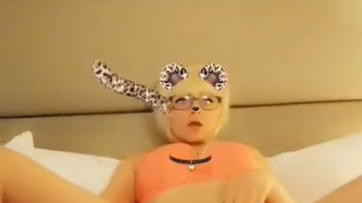 Cheeky bean flicking..... home alone!