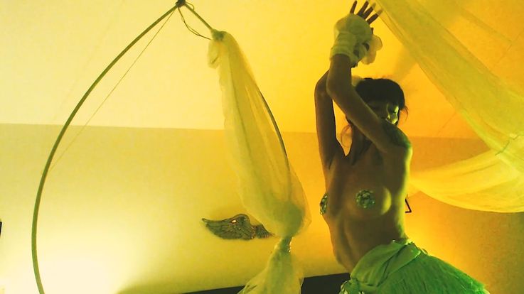 Ballerina Cosplay Striptease