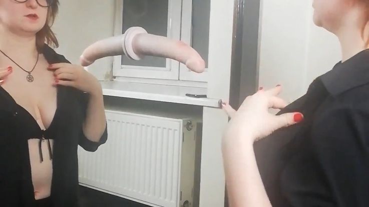 Mirror blowjob