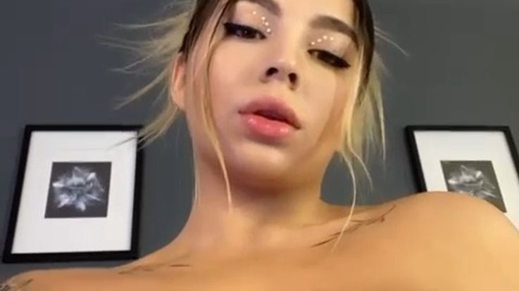 PLAY WITH MY BIG TITS