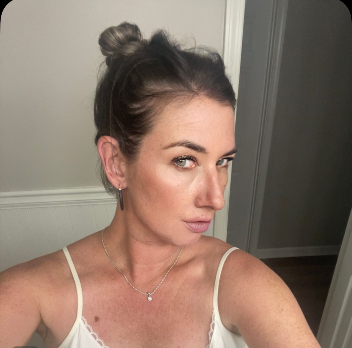 britt-skype-skyprivate-girl-profile-live-cam-show-skyprivate