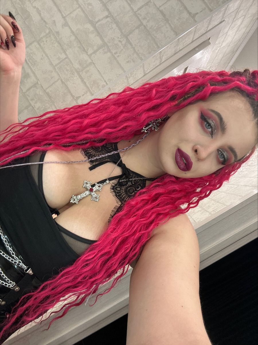 Maya_Mils