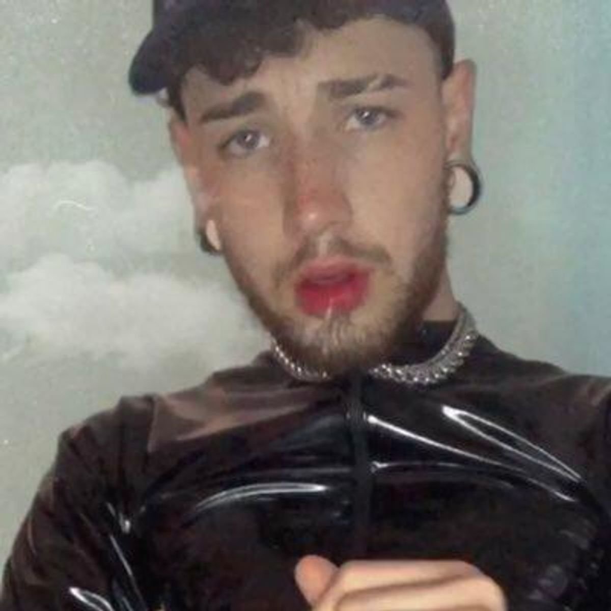 Skype live sex chat with Martyn Scrappy