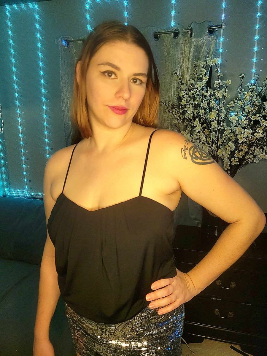 Busty Bella Skype Skyprivate Girl Profile And Live Cam Show Skyprivate