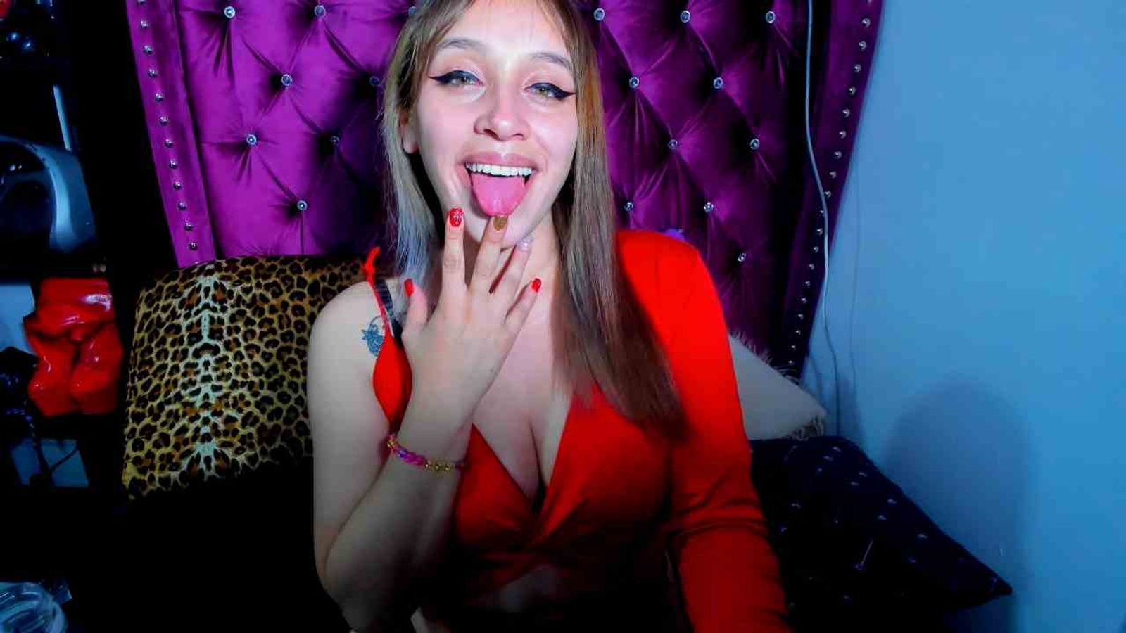 HollyDirtySlut