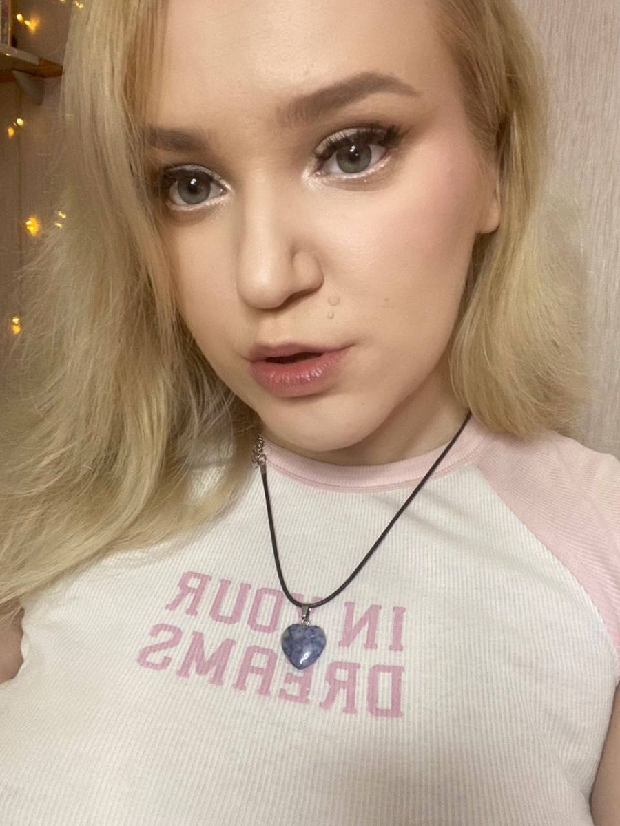 Alice kinky