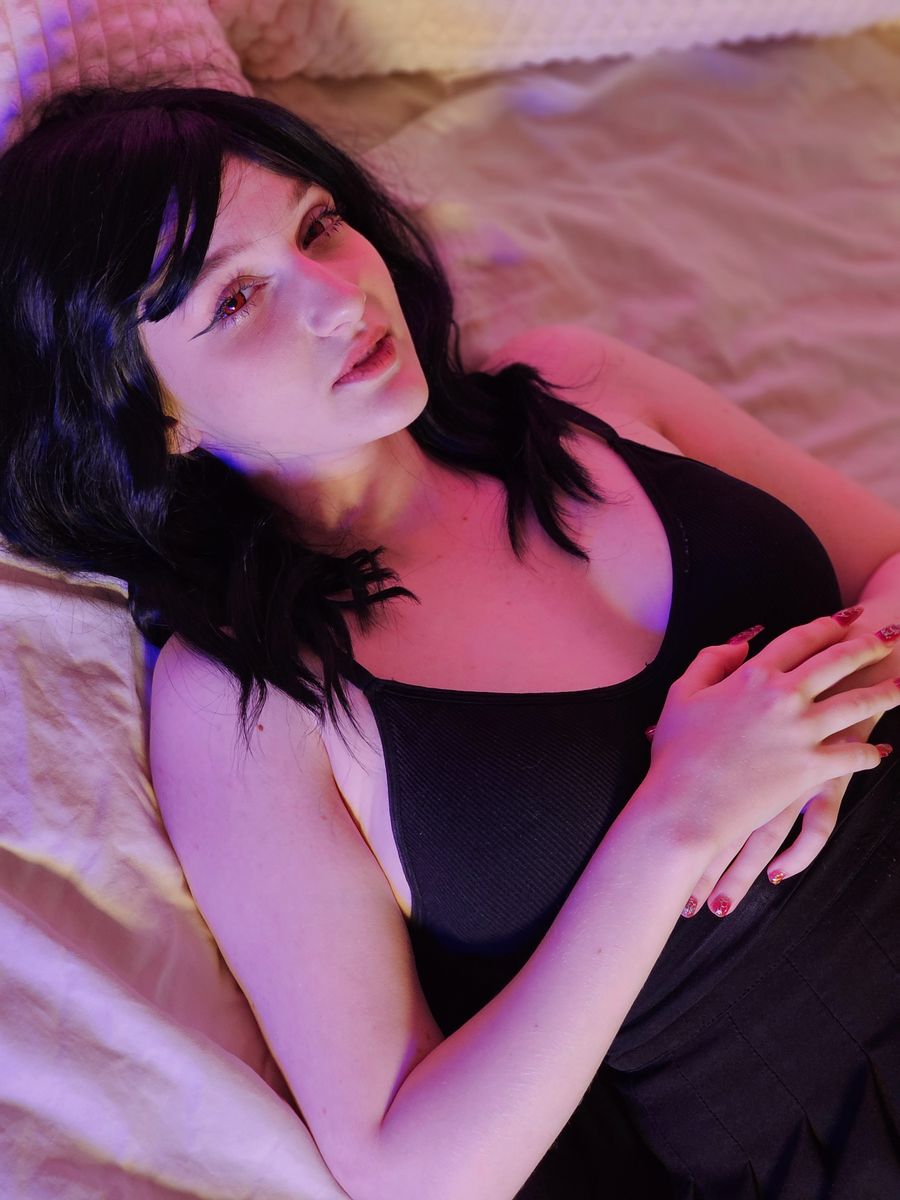 Ellie_Jay