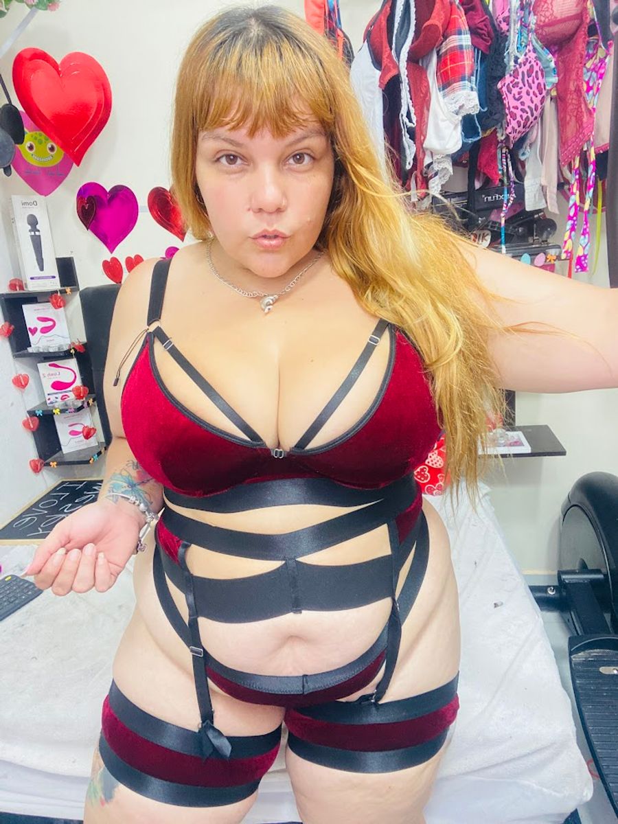 Alison.bbw
