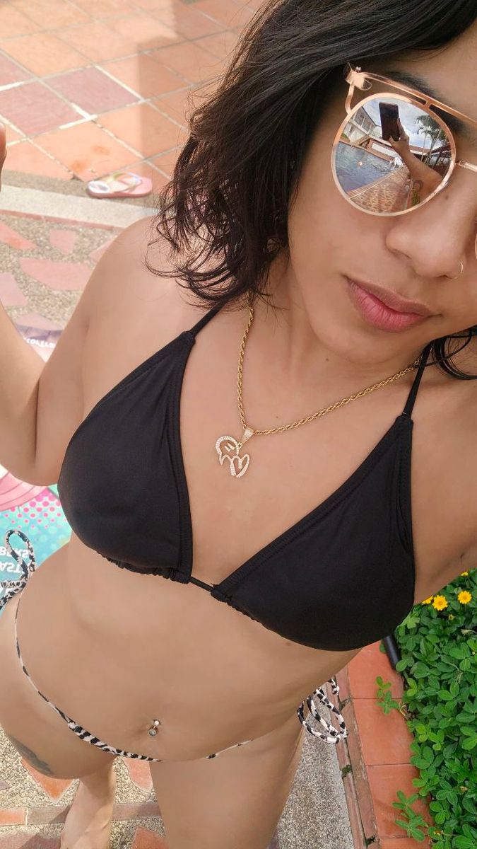 LauraHornyAss
