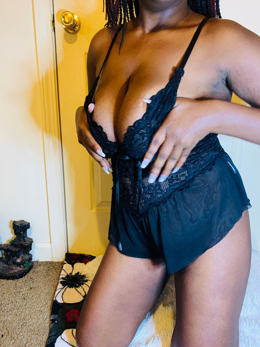 BustyxGoddess