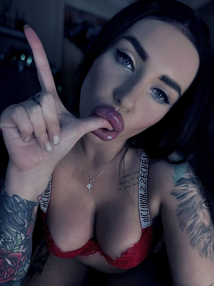 QOS FINDOM