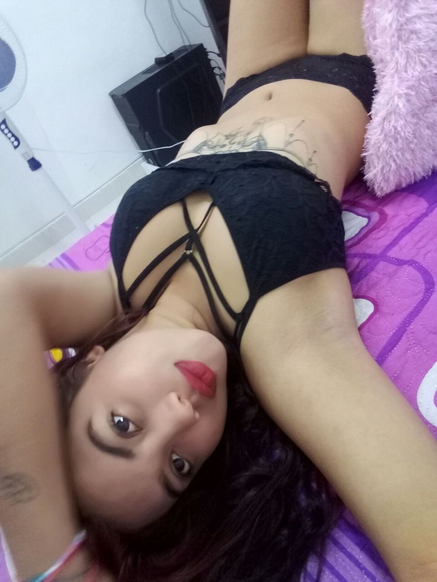 Xiara medina Skype - SkyPrivate Couple Profile & Live Cam Show SkyPrivate RU