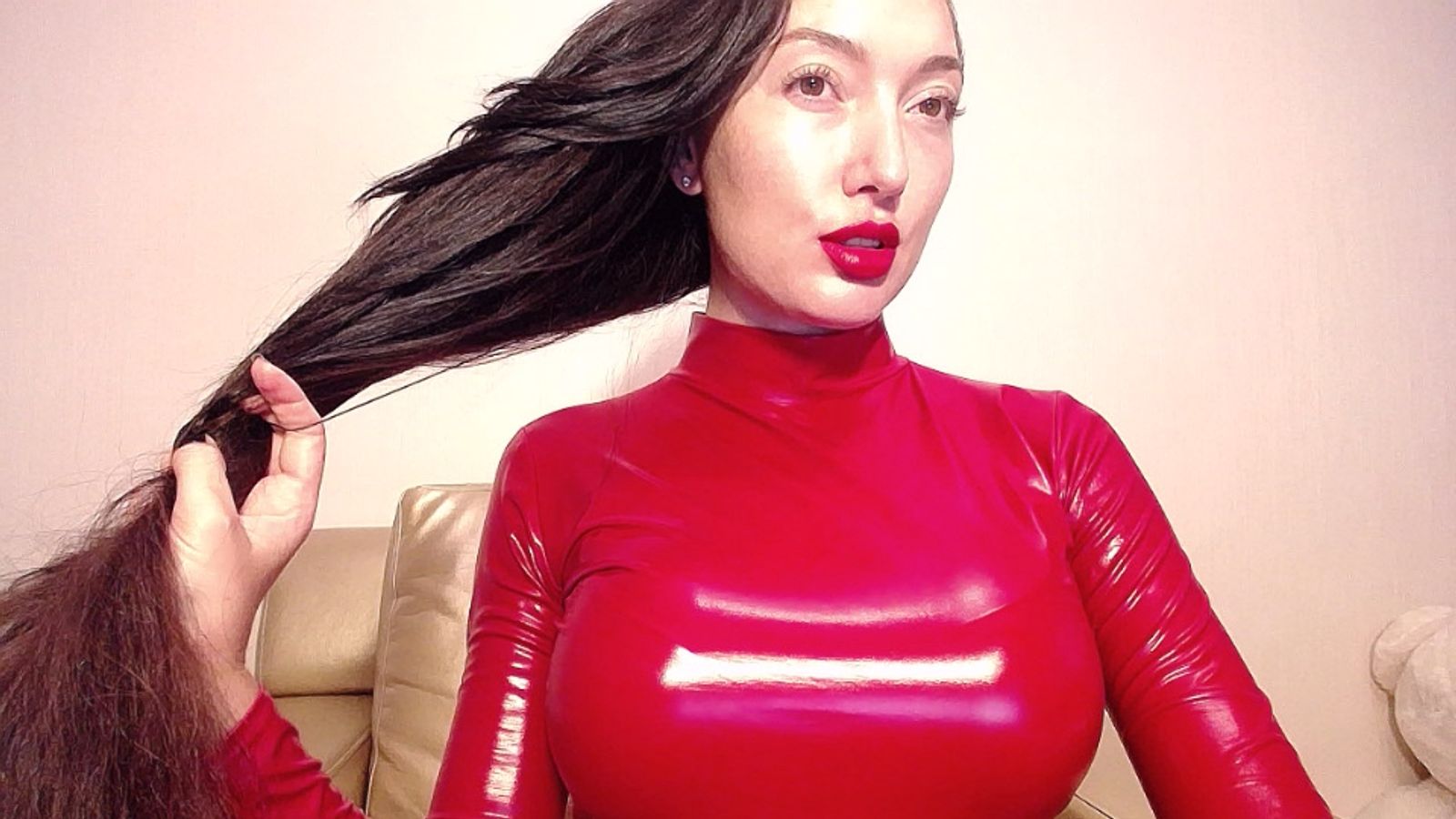 LatexGoddess live webcam show