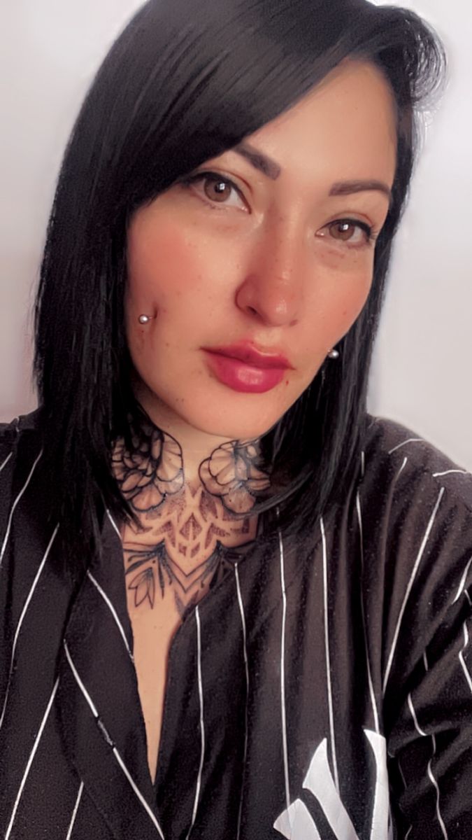 Natasha_boobs