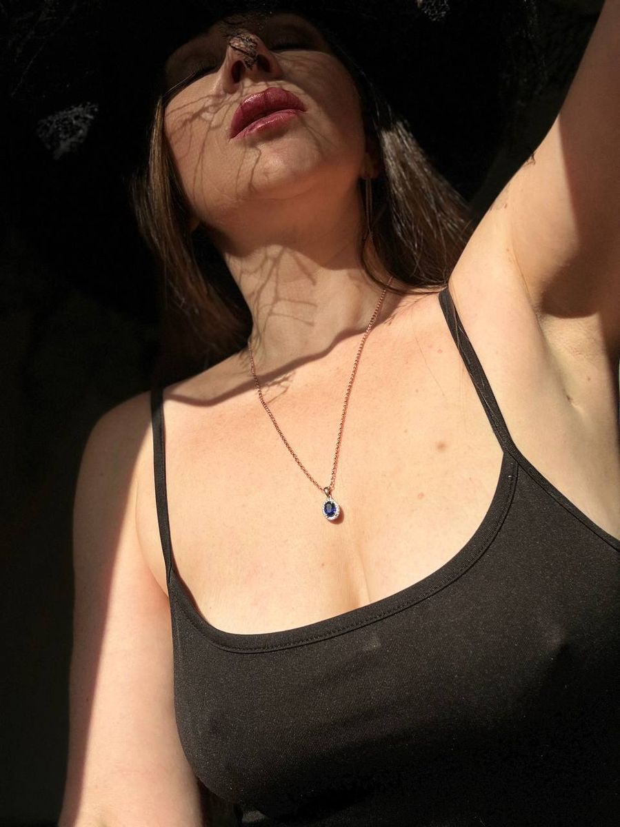 WomanAngel pleasure