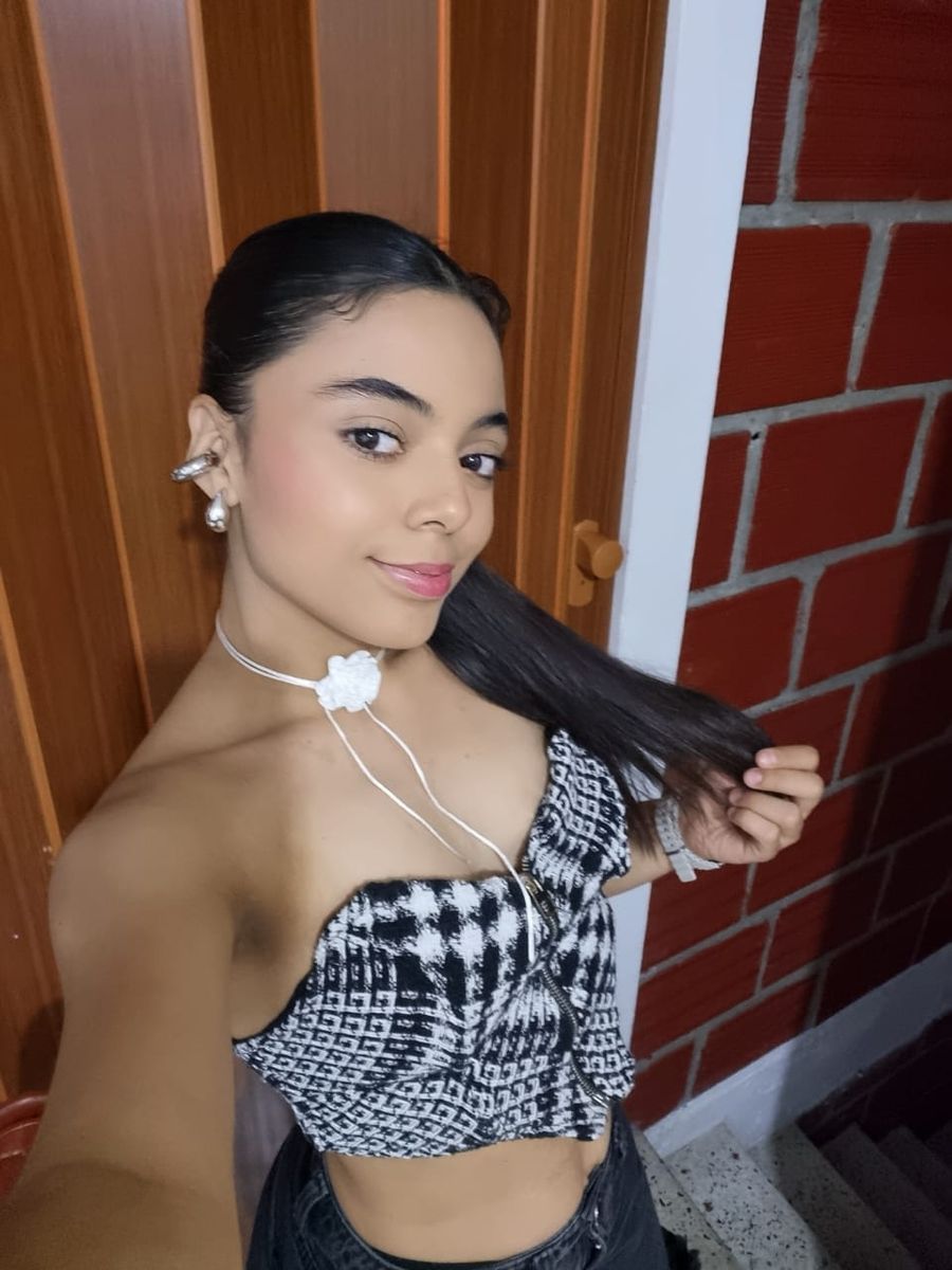 Aria Bell