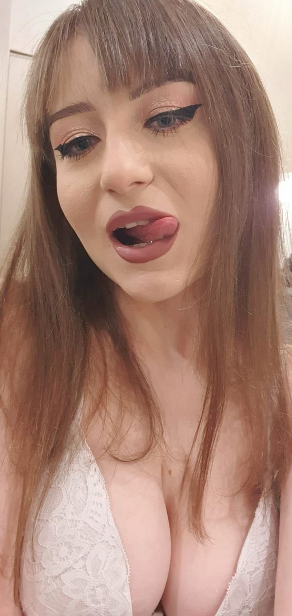 AlyssaWest Romania
