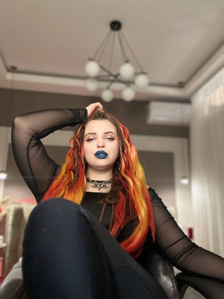 Maya_Mils