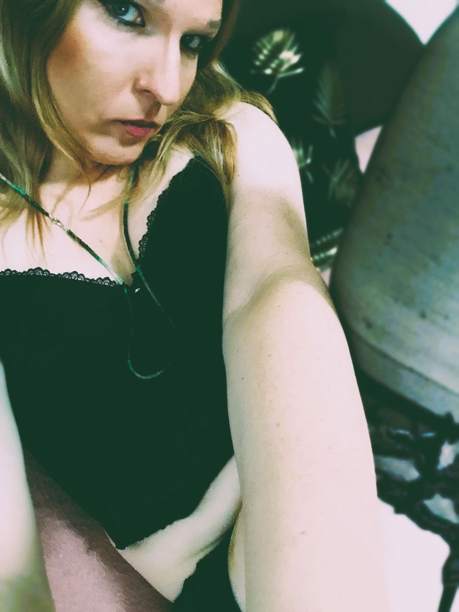 Blonde_QueenTS