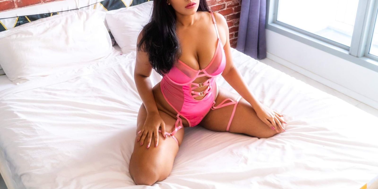 CurvyBrownGirl