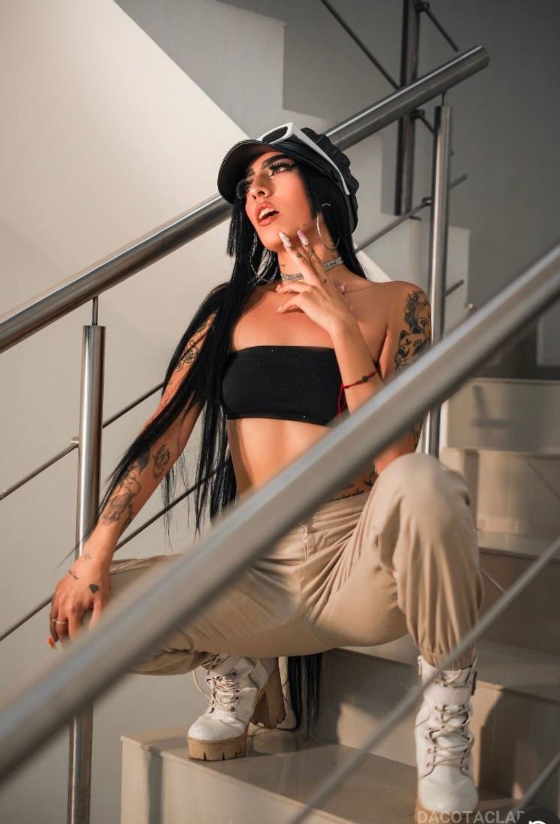 Samantha Adele
