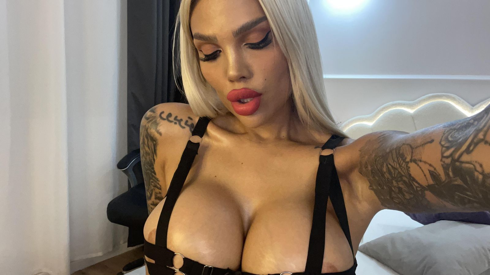 ShayBlonde