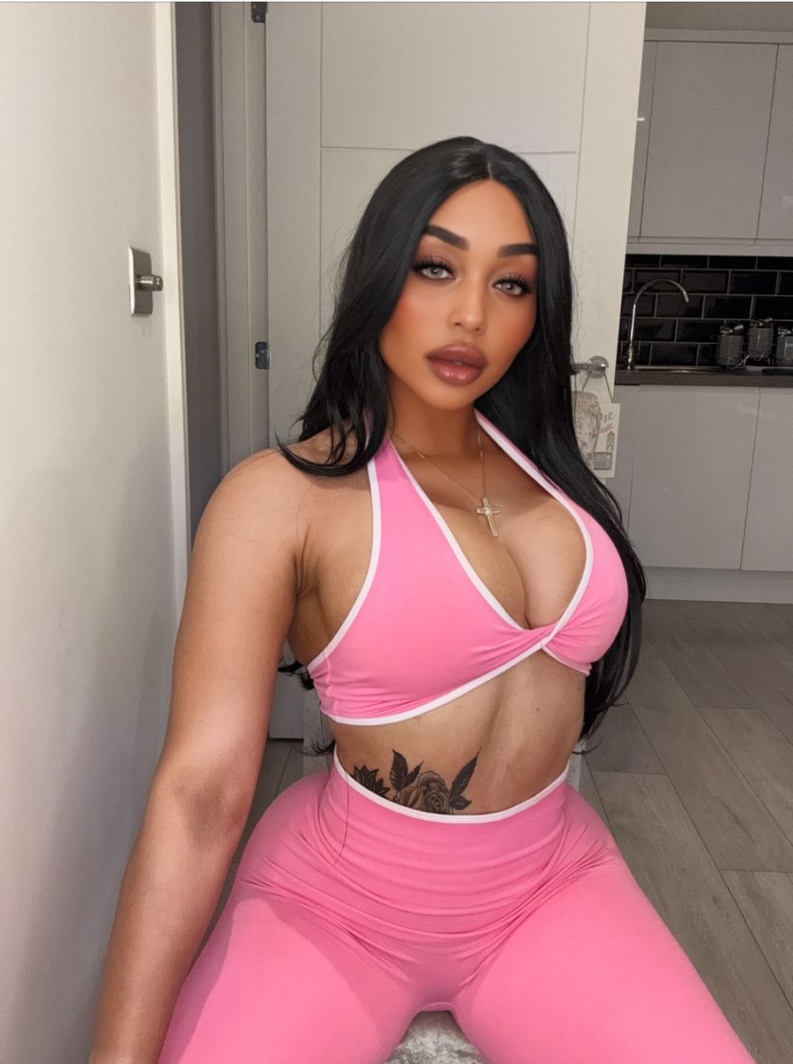 Layla Lamour