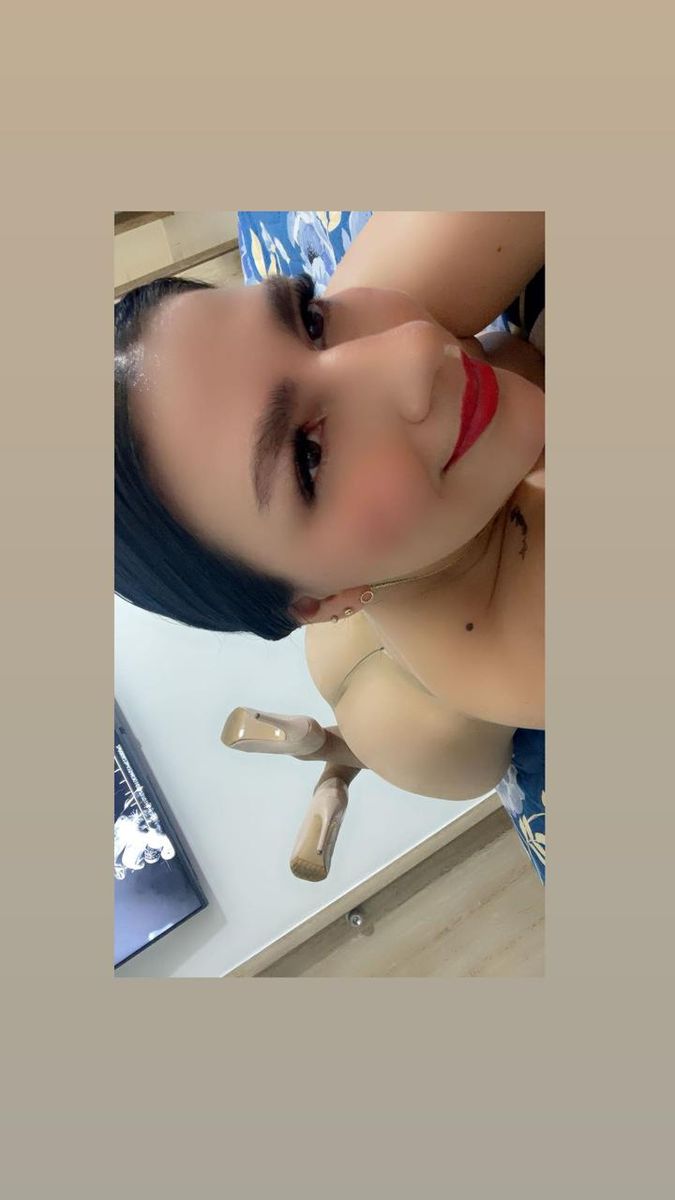 angeliqueshot