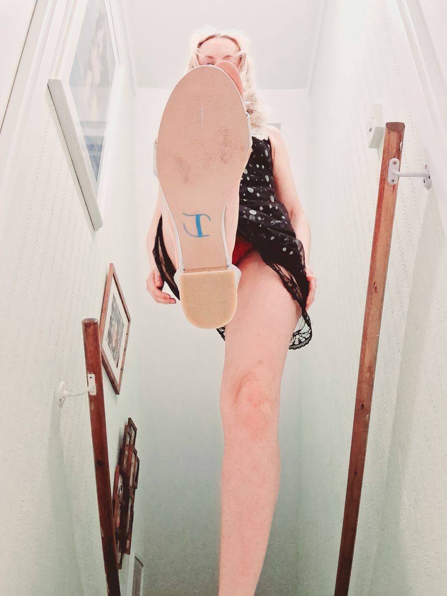Mistress Lana