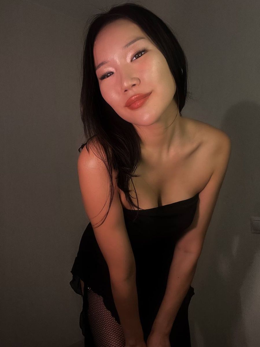 Vi