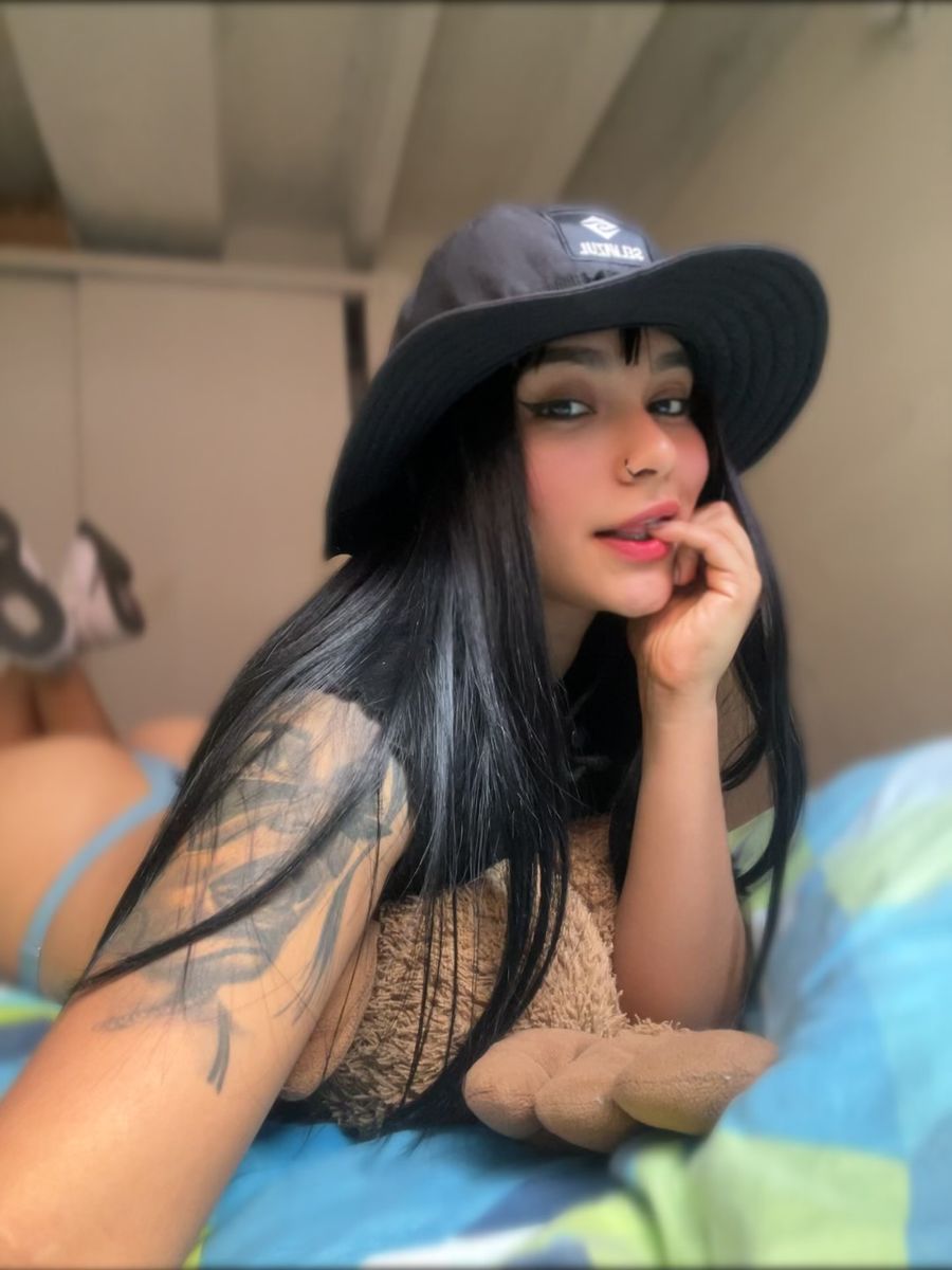Laura_Gil