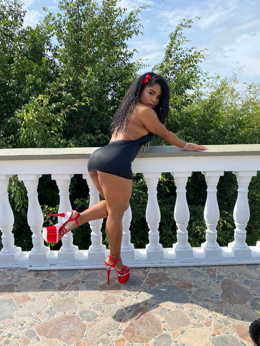 NahiaraReina