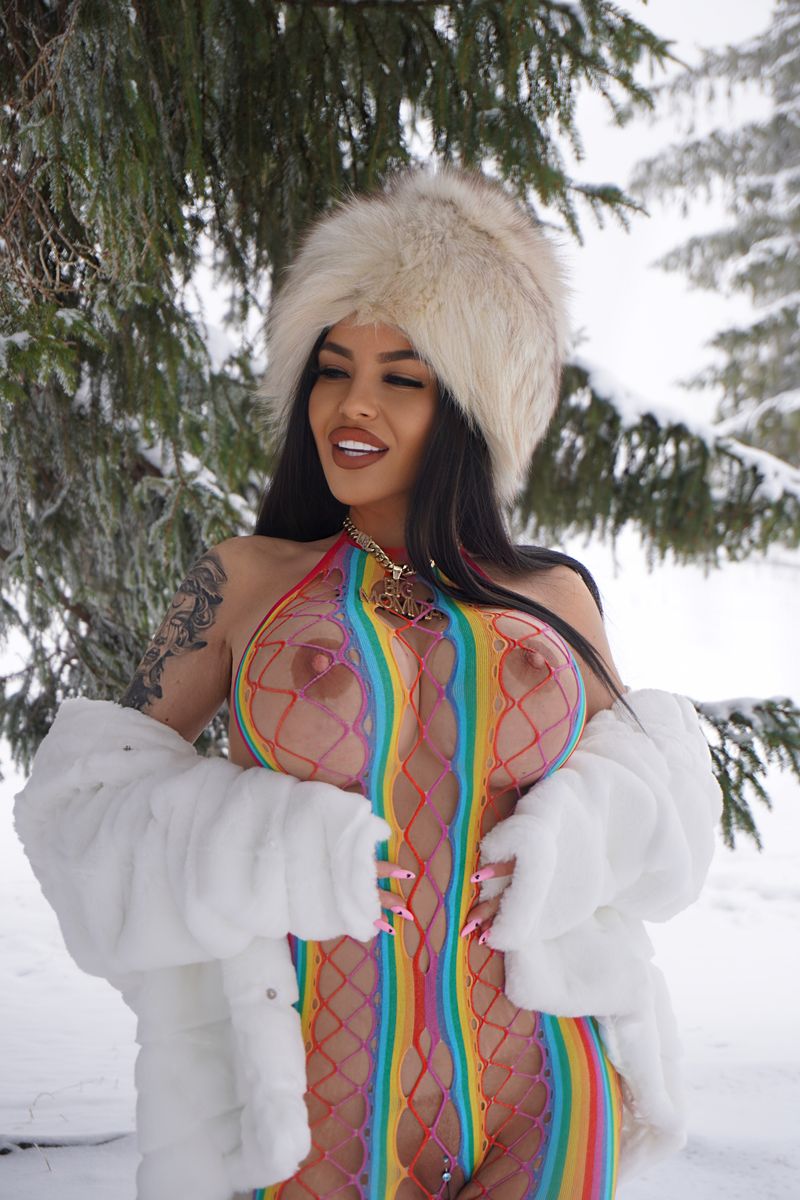 NaomyBlackBarbie live webcam show