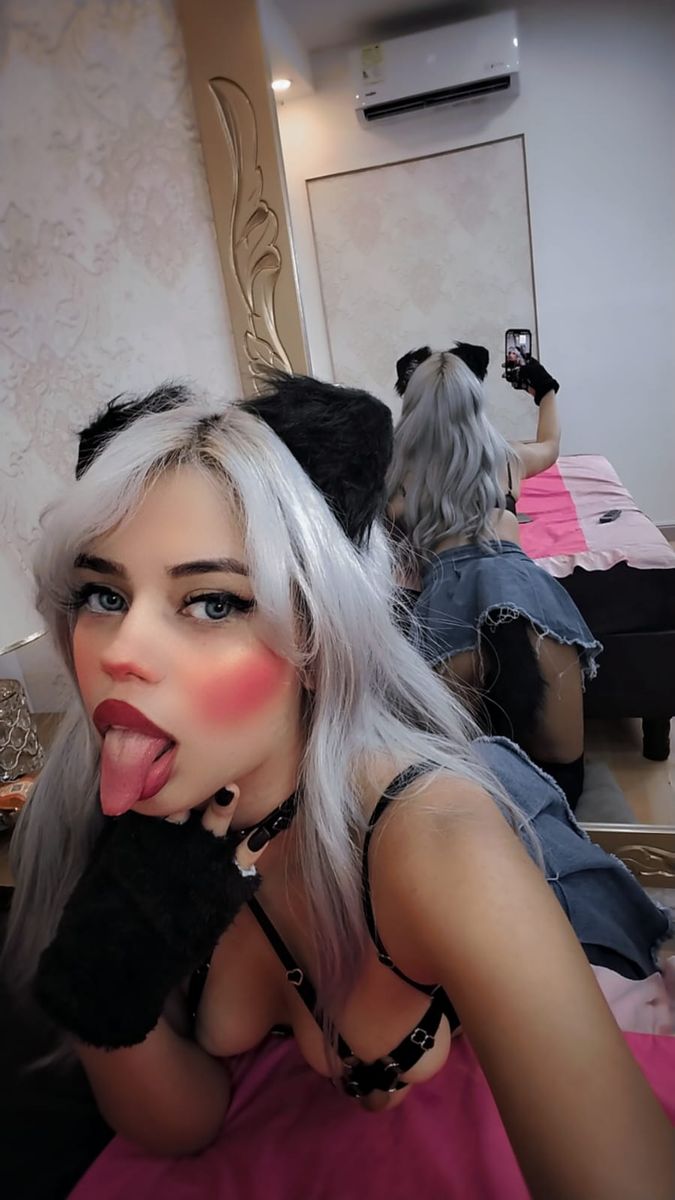 AlanaHouston live webcam show