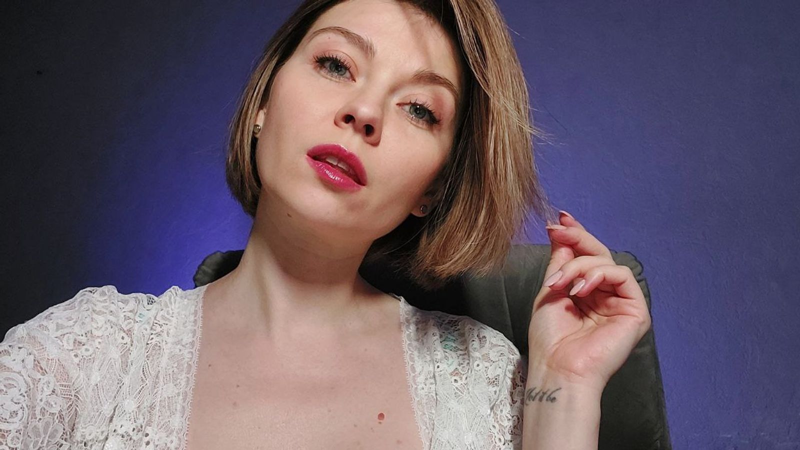 Russian Seductress Miss Kate