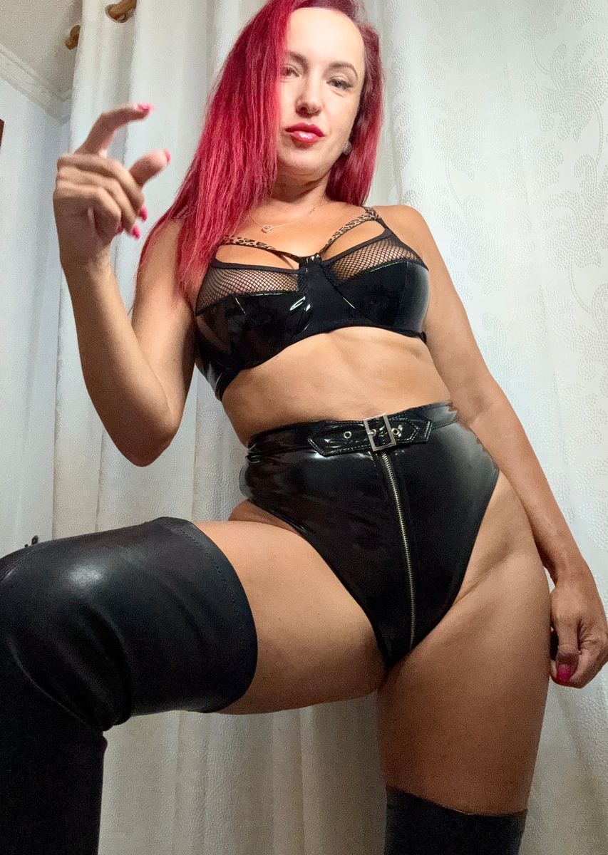 Mistress Elektra