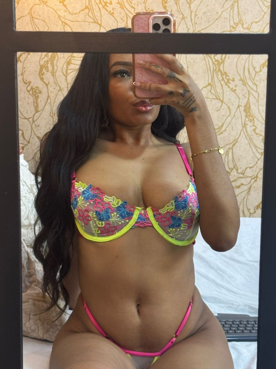 Mia Diamod