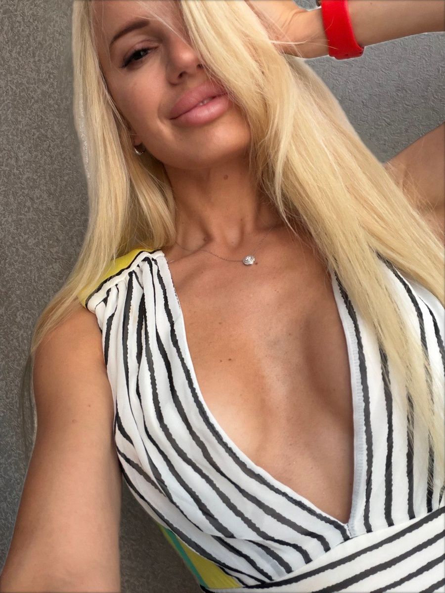 SweetBlonde