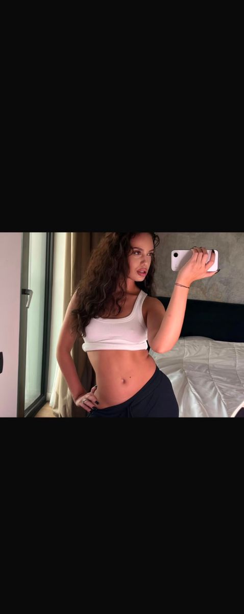 Goddess Velora live webcam show