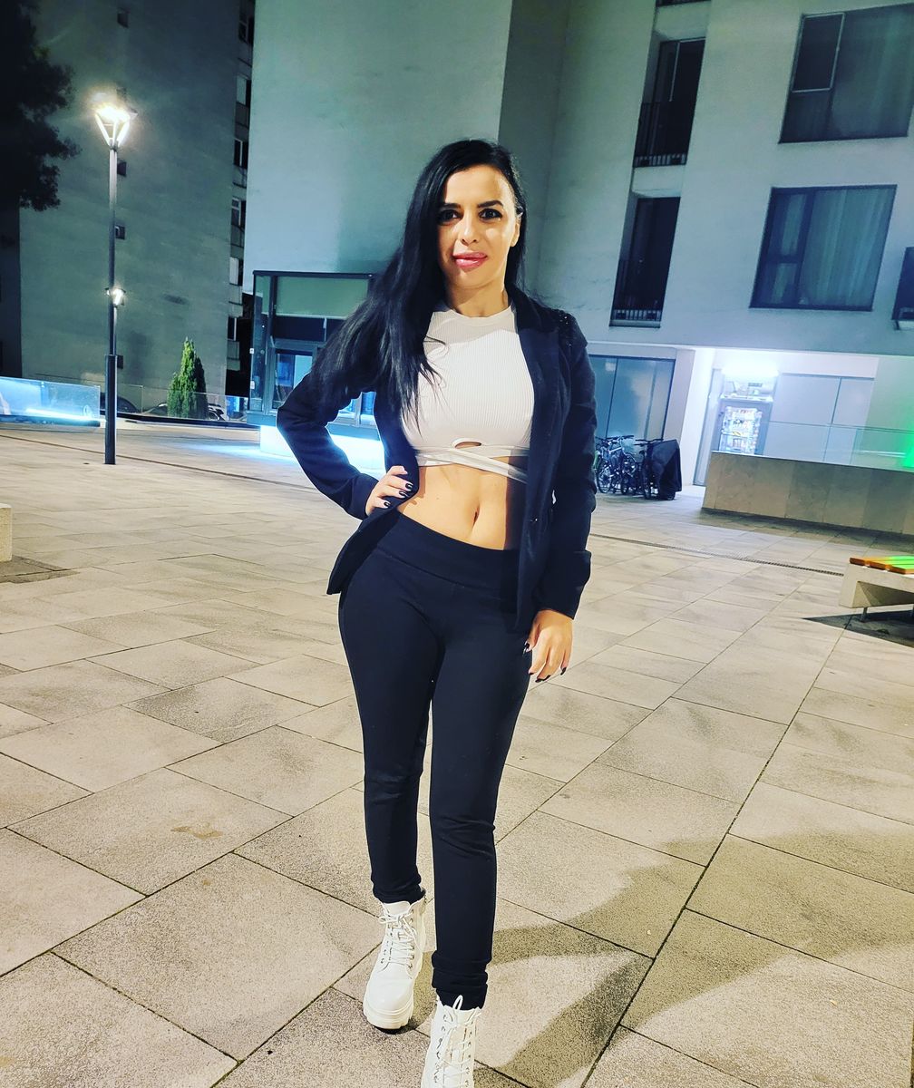 juliahayess live webcam show