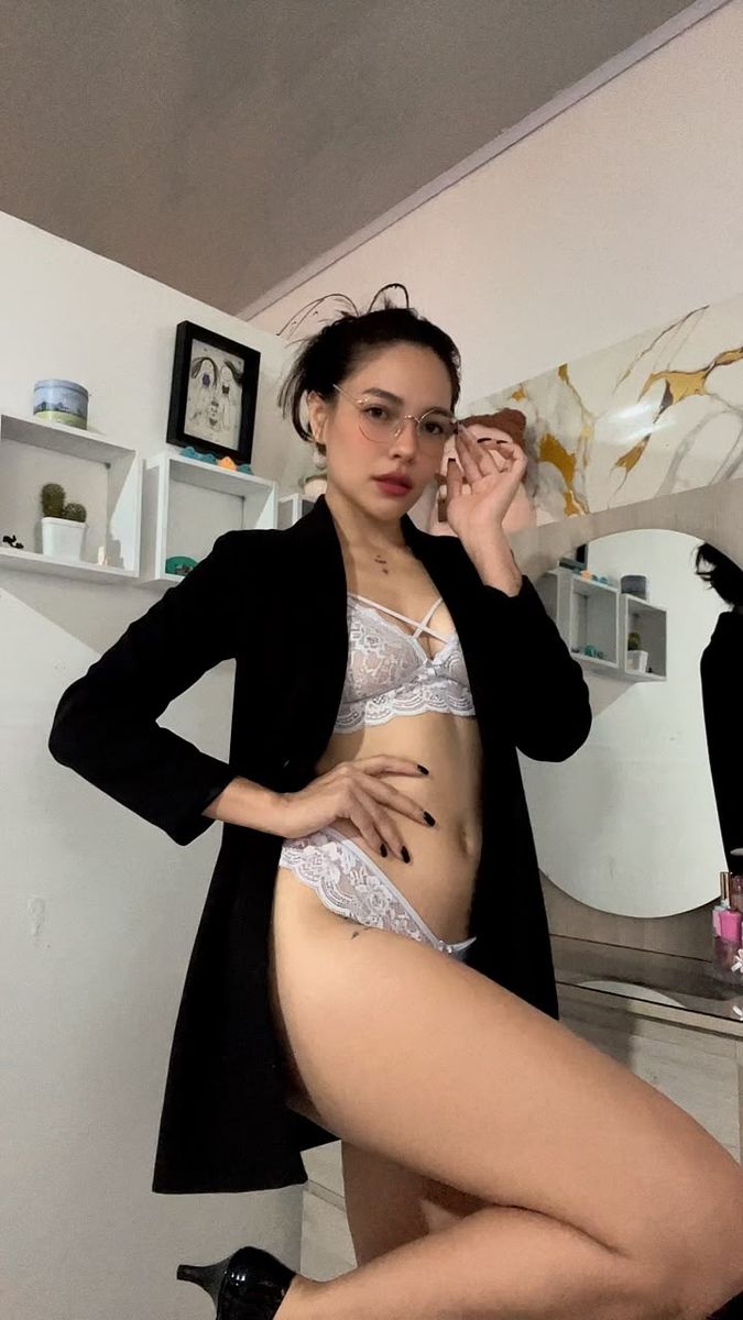 Valery live webcam show