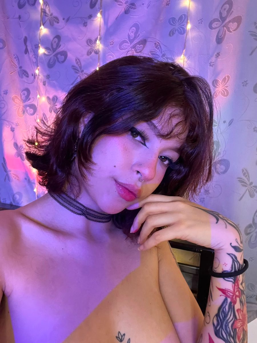 Itsjustgeral live webcam show