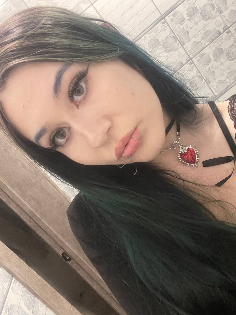 Kate live webcam show