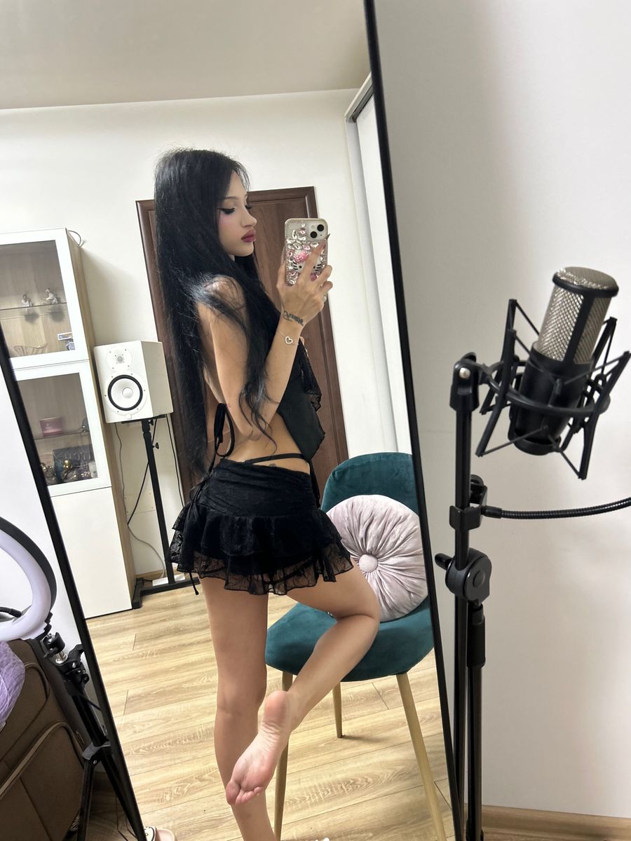 MoonlightQueen live webcam show