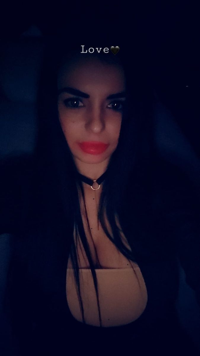 juliahayess live webcam show