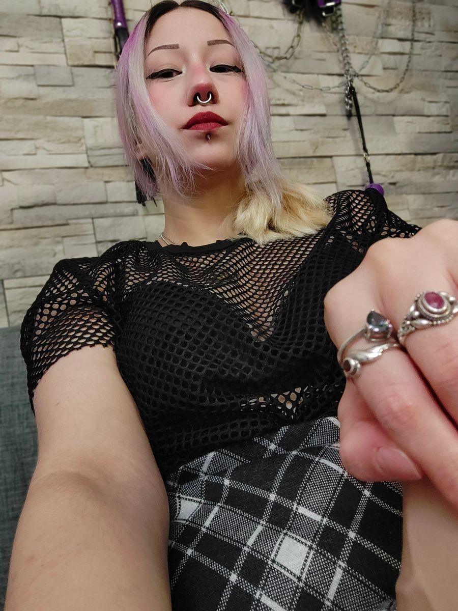 Kazia live webcam show