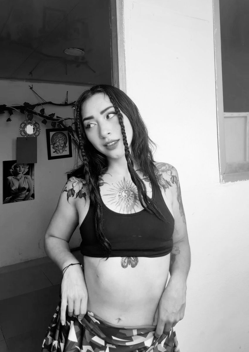 Alahia_Stone live webcam show